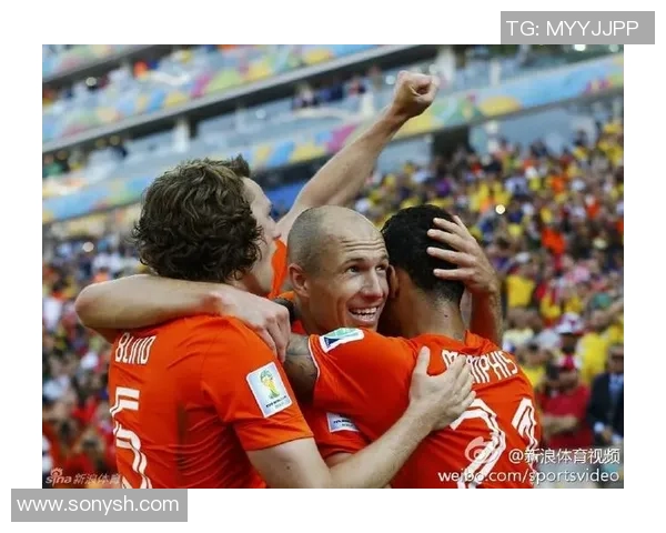 重庆足球队崛起之路：邀请赛中的拼搏与荣耀全景回顾